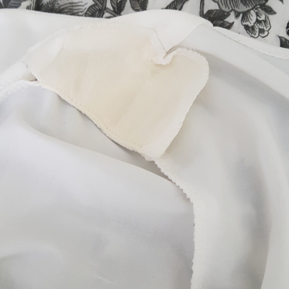 Ivory cape - Picture 3 of 7